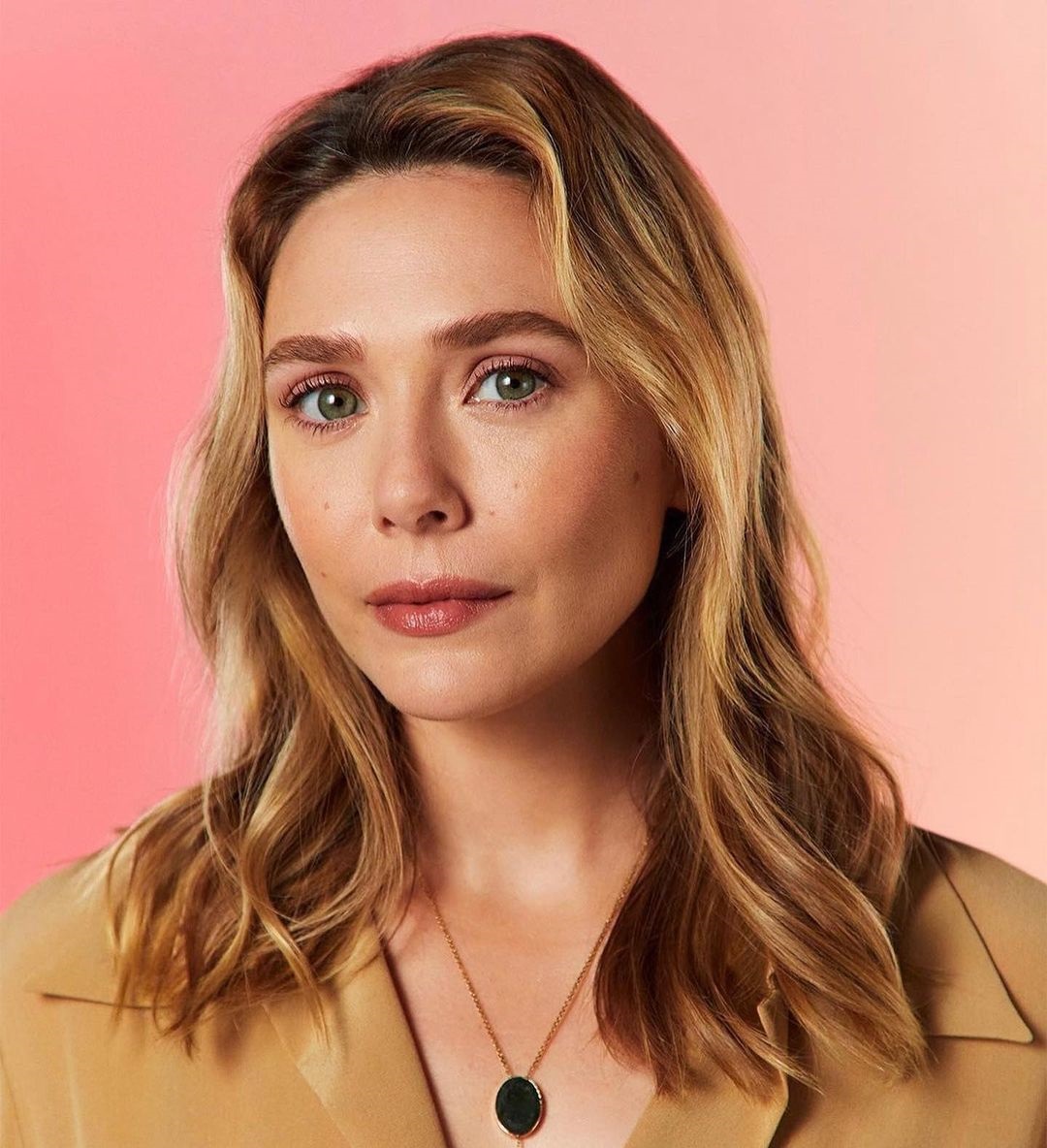 Elizabeth Olsen 28 Слив Фото, Elizabeth Olsen Слитые Горячие Фото 28