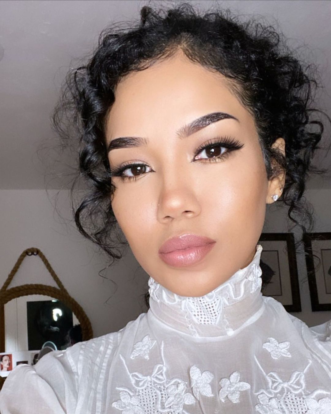 Jhene Aiko Efuru Chilombo 26 Слив Фото, Jhene Aiko Efuru Chilombo Слитые Горячие Фото 26