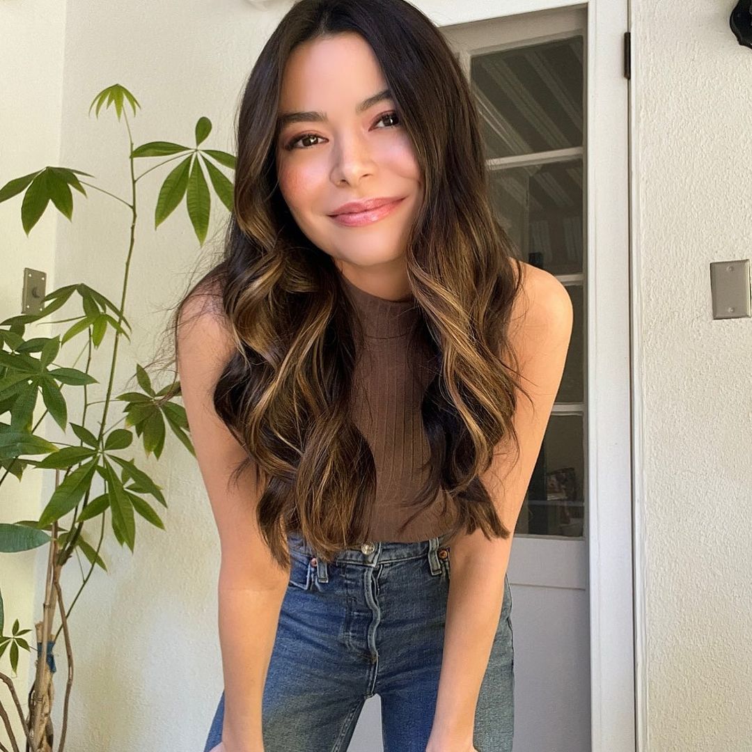 Miranda Cosgrove 26 Слив Фото, Miranda Cosgrove Слитые Горячие Фото 26