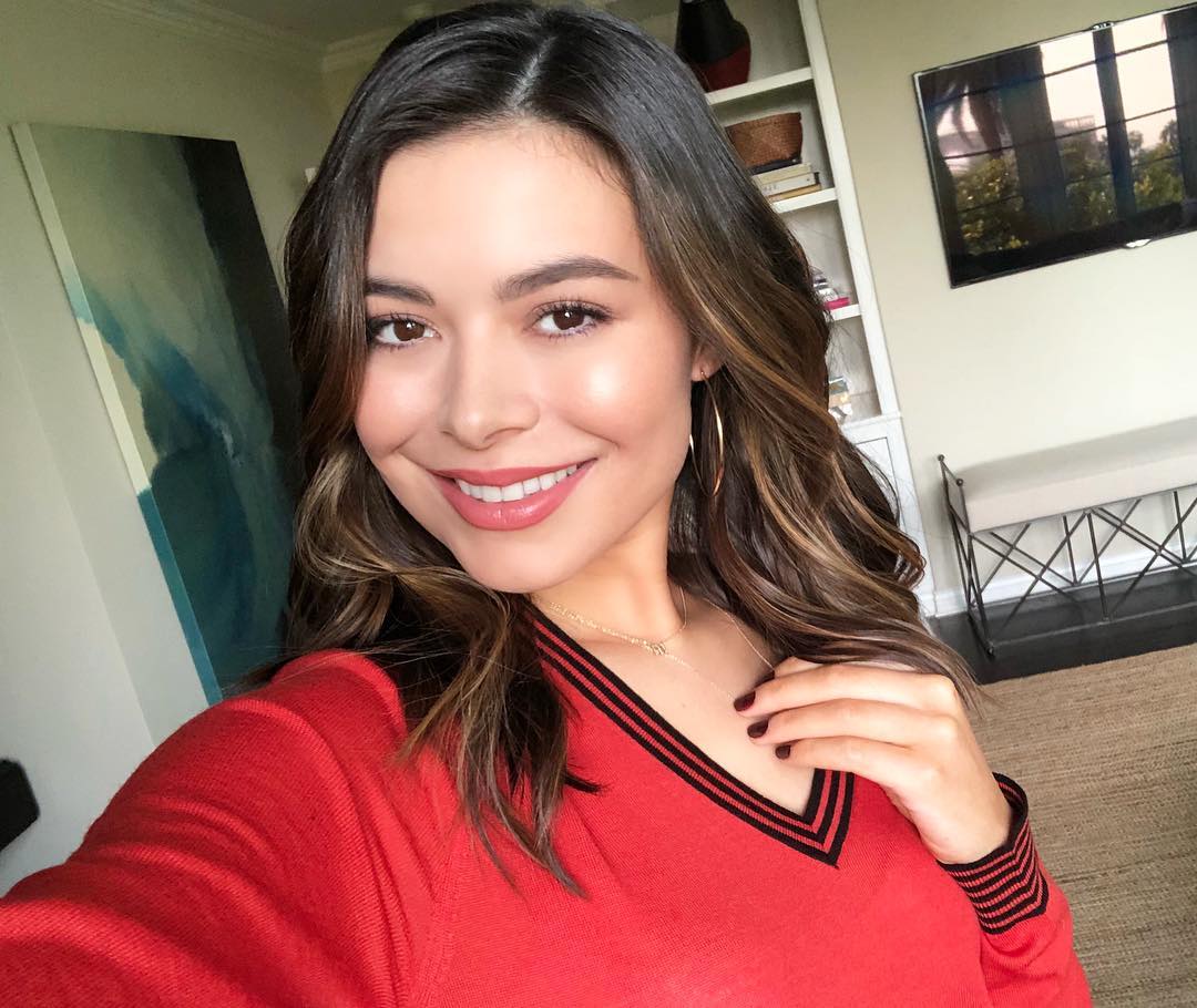 Miranda Cosgrove 30 Слив Фото, Miranda Cosgrove Слитые Горячие Фото 30