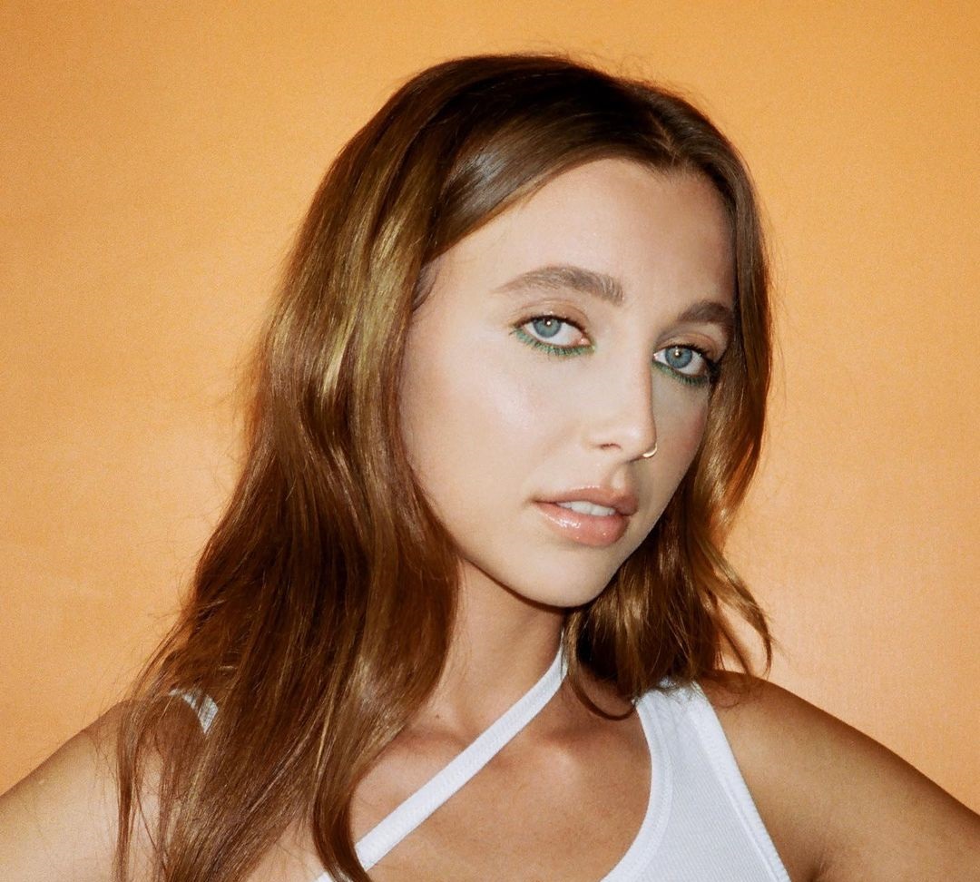 Emma Chamberlain 28 Слив Фото, Emma Chamberlain Слитые Горячие Фото 28