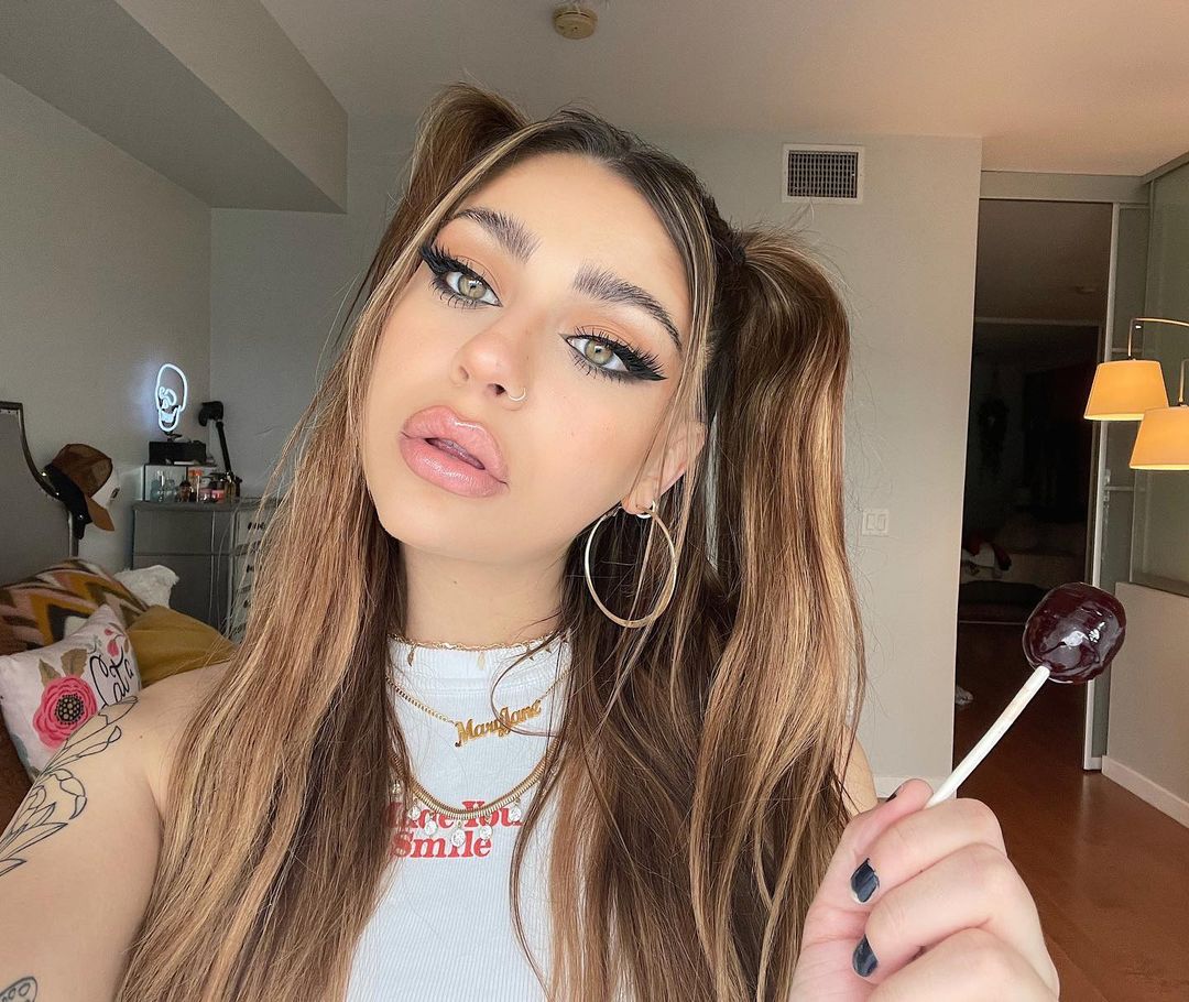 Andrea Russett 20 Слив Фото, Andrea Russett Слитые Горячие Фото 20