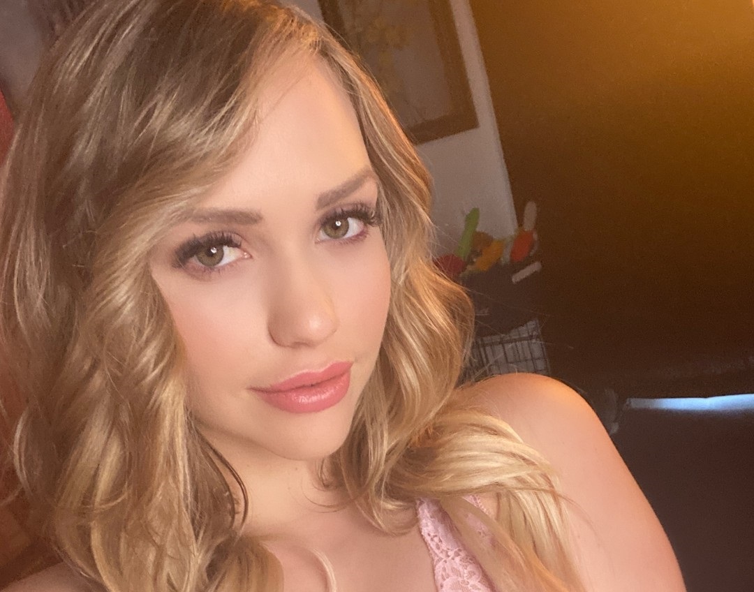 Mia Malkova 20 Слив Фото, Mia Malkova Слитые Горячие Фото 20