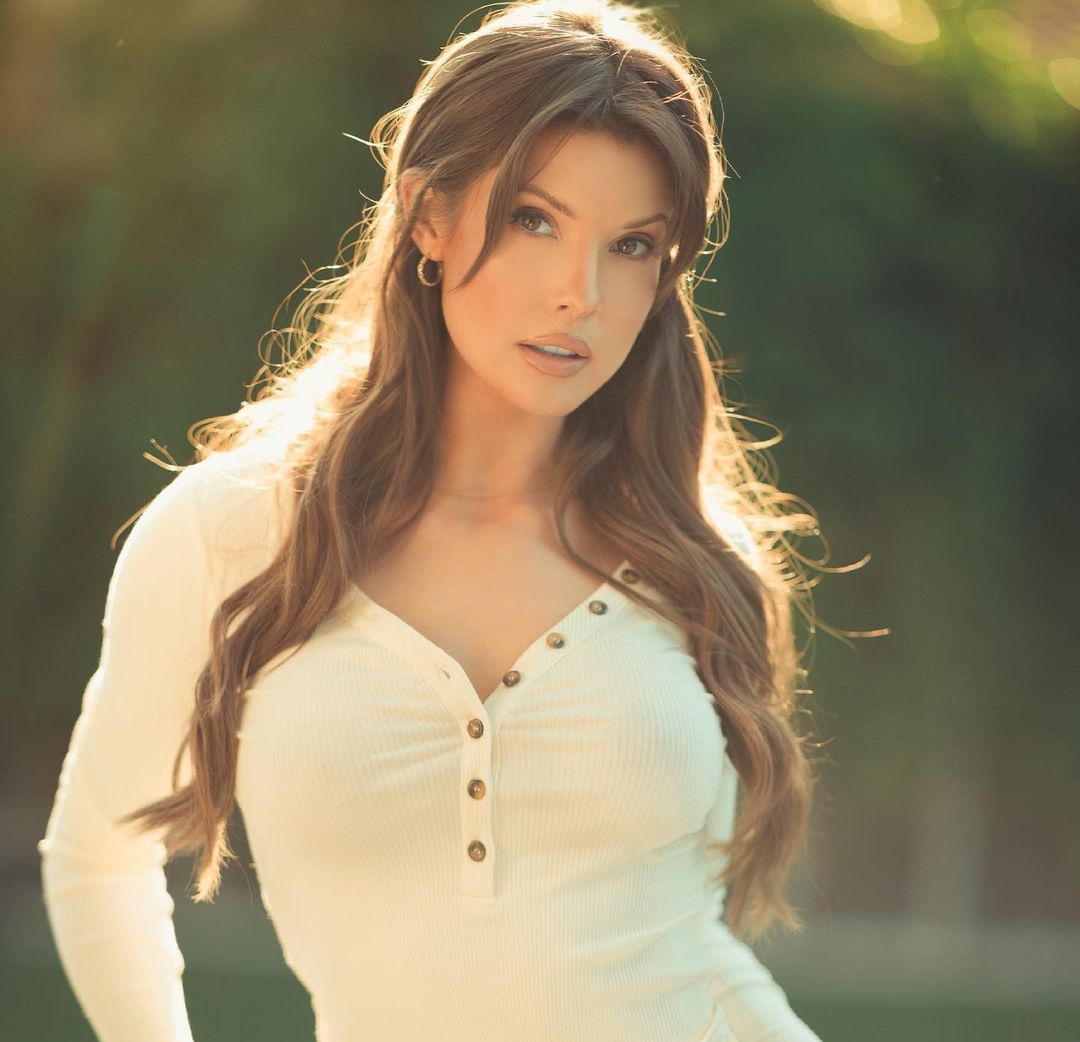 Amanda Cerny 32 Слив Фото, Amanda Cerny Слитые Горячие Фото 32