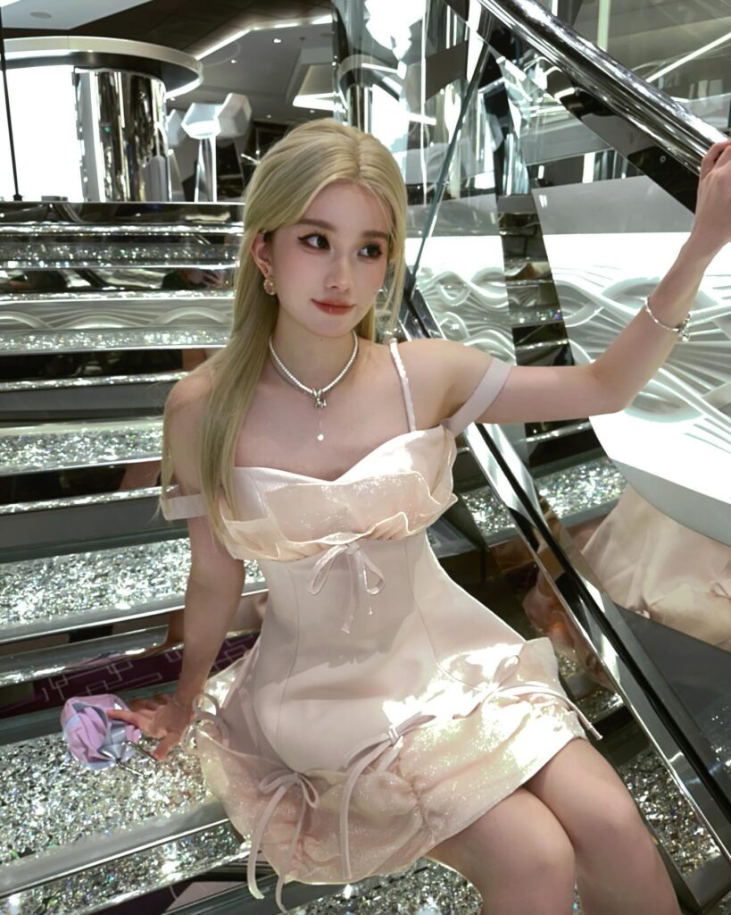 Слив Angelinazhq 31 Слитые Фото Слив Angelinazhq 30 Слив Фото, Слив Angelinazhq Слитые Горячие Фото 30