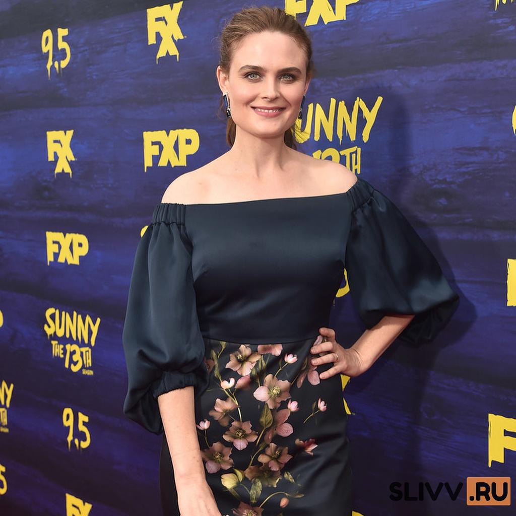 Слив Emily Deschanel 7 Слитые Фото Слив Emily Deschanel 6 Слив Фото, Слив Emily Deschanel Слитые Горячие Фото 6